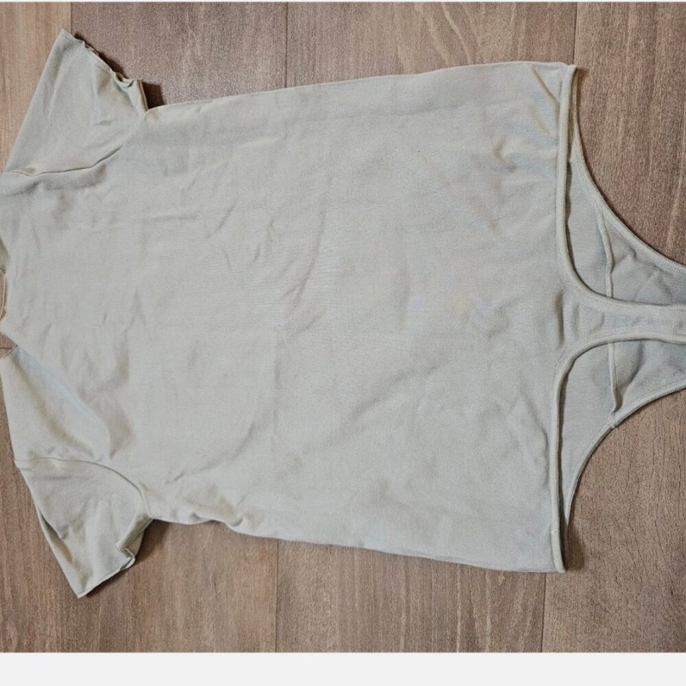 New SKIMS Essential T-Shirt Thong Bodysuit XXS/XS Grey Short Sleeve Stretch - Picture 6 of 9
